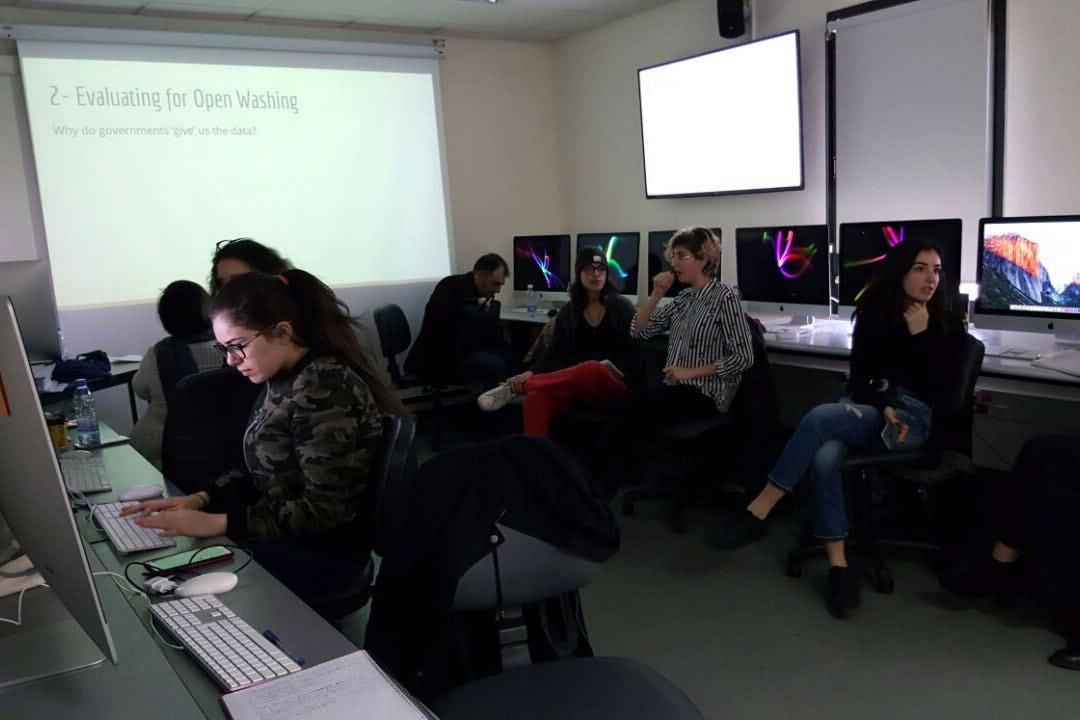 facilities-journalism-lab.jpg